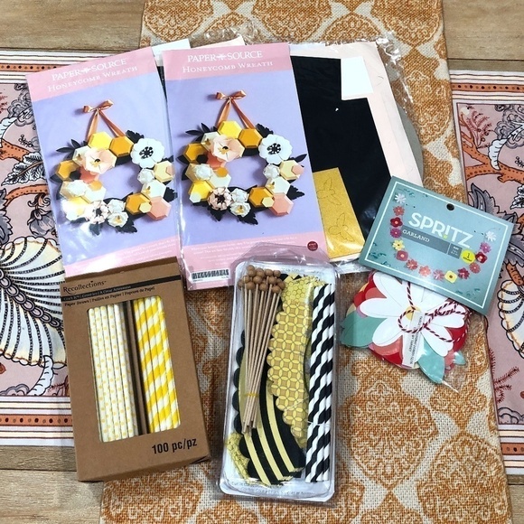 NWT Honeycomb Spring Party Decorations Bundle - Picture 1 of 8